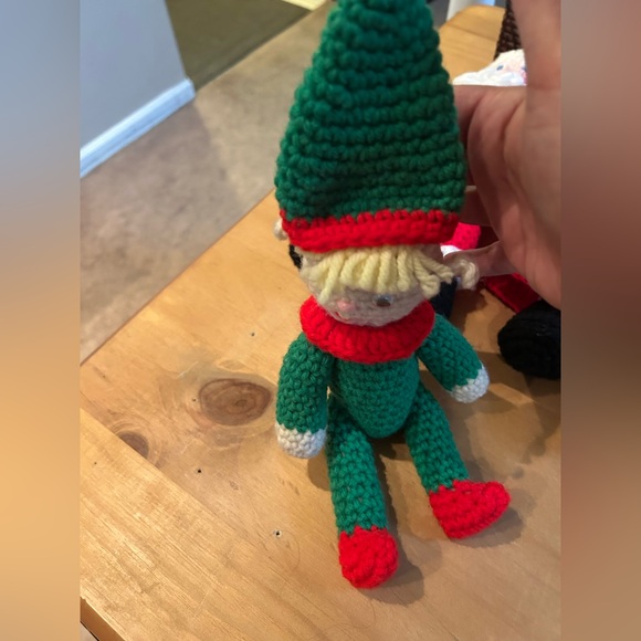 Vintage 3pc Santa and Mrs Claus and elf’s Dolls Handmade Crochet Christmas Decor - Picture 9 of 14